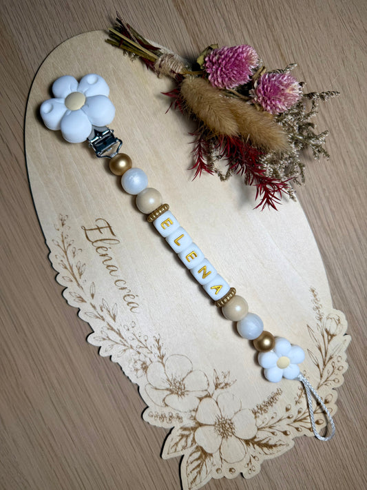 Attache tétine fleur blanche